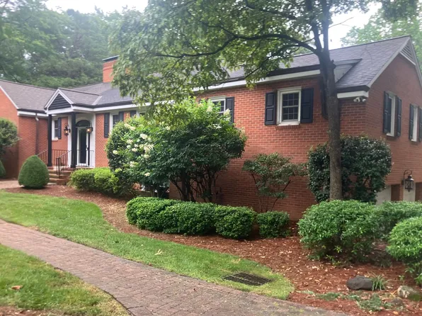 5503 Currituck Pl, Greensboro, NC 27407
