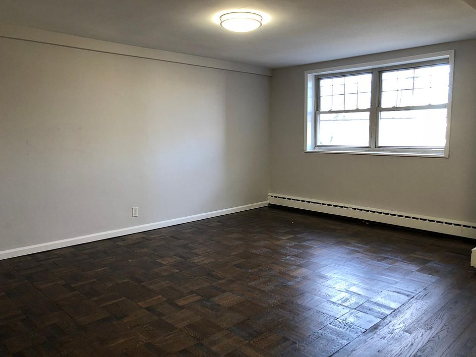 2nd image of 2467 John F Kennedy Blvd #59B