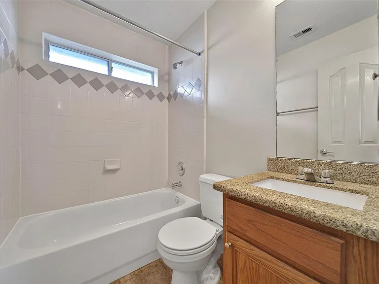 32026 Annice Ln — Photo 19