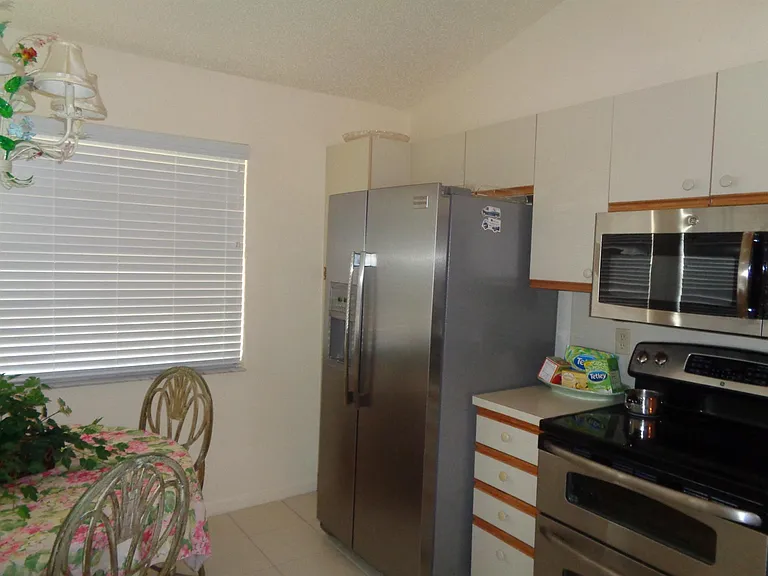 7657 Lexington Club Blvd — Photo 5