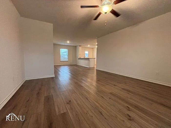 132 Stratton Ln — Photo 18