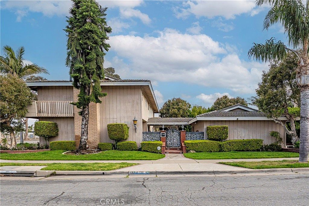 たまたま2 17188 Edgewater Ln, Huntington Beach, CA 92649 | Zillow