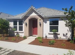 11329 N Blue Sage Ave, Fresno, CA