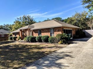 1977 Amhurst Ct, Navarre, FL 32566