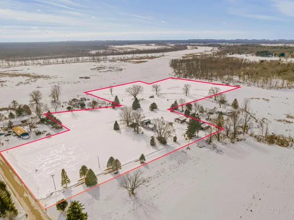15425 132nd Ave, Nunica, MI 49448