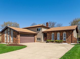 1824 W Woodland Ave, Addison, IL 60101