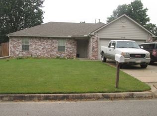 207 W Utica Pl, Broken Arrow, OK 74011
