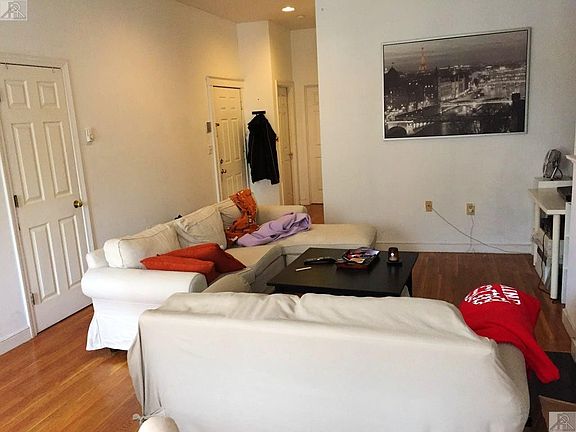 2nd image of A1742 Washington St #3