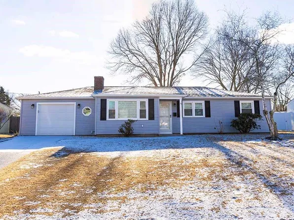 79 Duncan Rd, Warwick, RI 02886