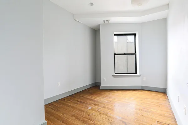 Rented by Brooklyn Group | media 14