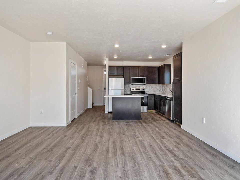 Townhomes At The Silo - 9000 W State St Boise ID | Zillow