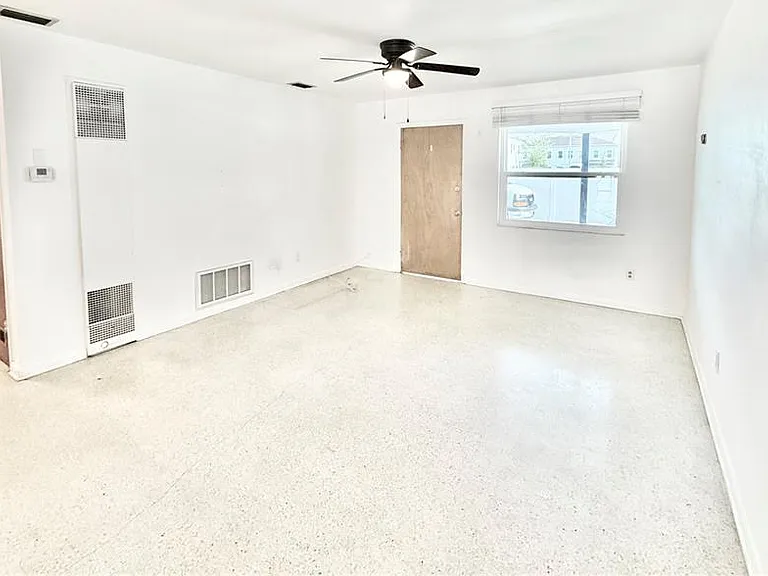 1764 S Martin Luther King Jr Ave — Photo 5