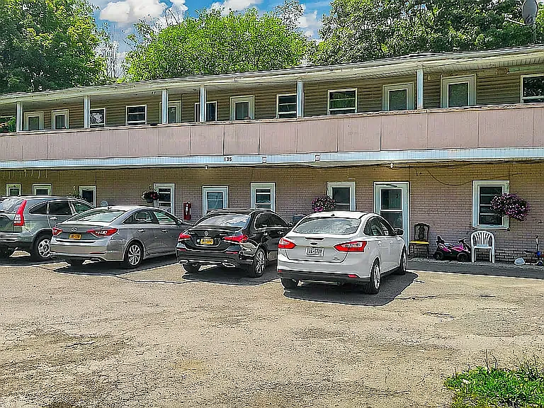 1 bed, $500 — Photo 1