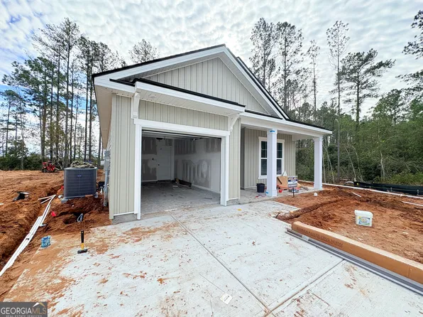 371 Brook Dr, Brunswick, GA 31525