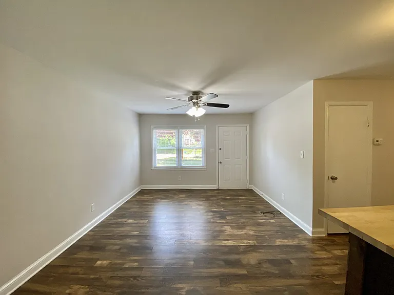 1108 Ridgewood Dr — Photo 6