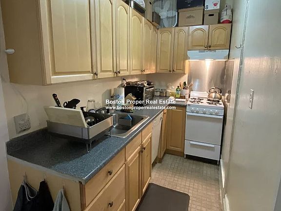 172 Marlborough St. #2R Boston - Back Bay Unit Photo 6