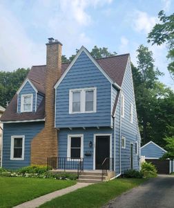 1332 Hillcrest Ave, Kalamazoo, MI, 49008