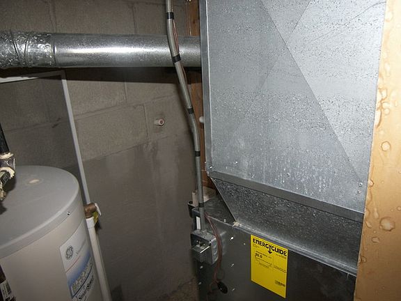 3rd image of 7754 Melvina Ave