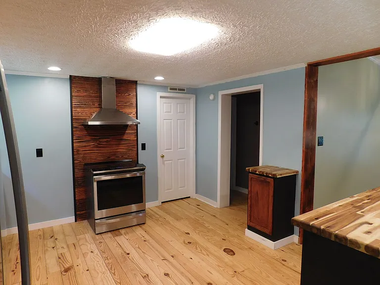 900 Loftin Farm Rd — Photo 17