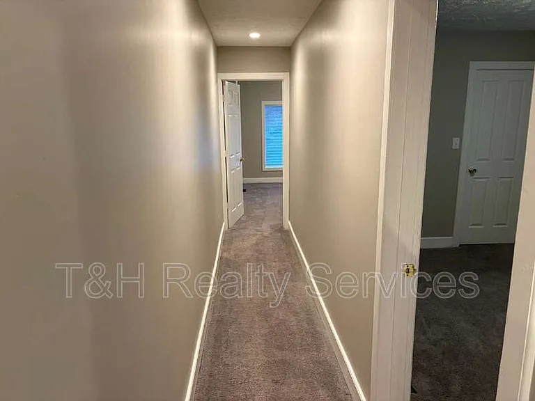 2923 N Delaware St — Photo 12