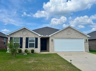 8109 Dogwood Dr, Fort Smith, AR 72916