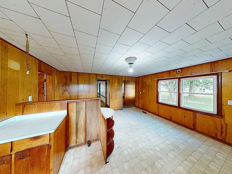 7364 State Route 13 N — Photo 4