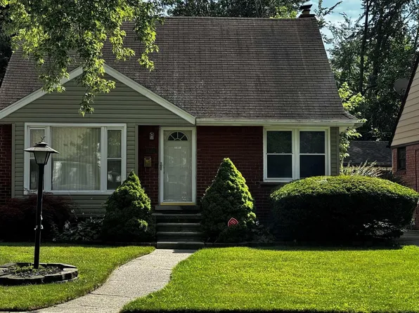 704 Fairwood St, Inkster, MI 48141