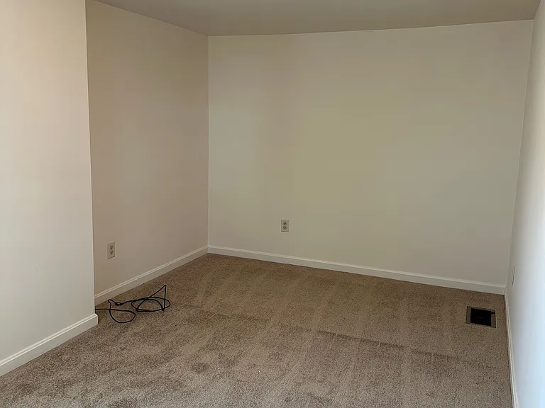 5105 Doubs Rd — Photo 12