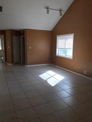 1st image of 1282 The Pointe Dr
