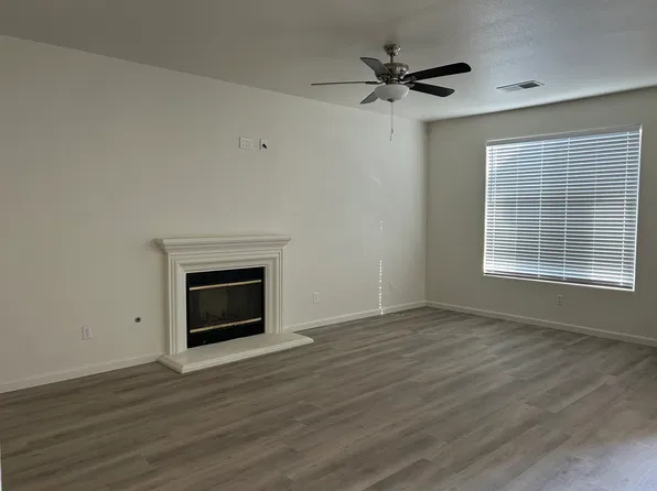 2536 Zion Way, Hanford, CA 93230