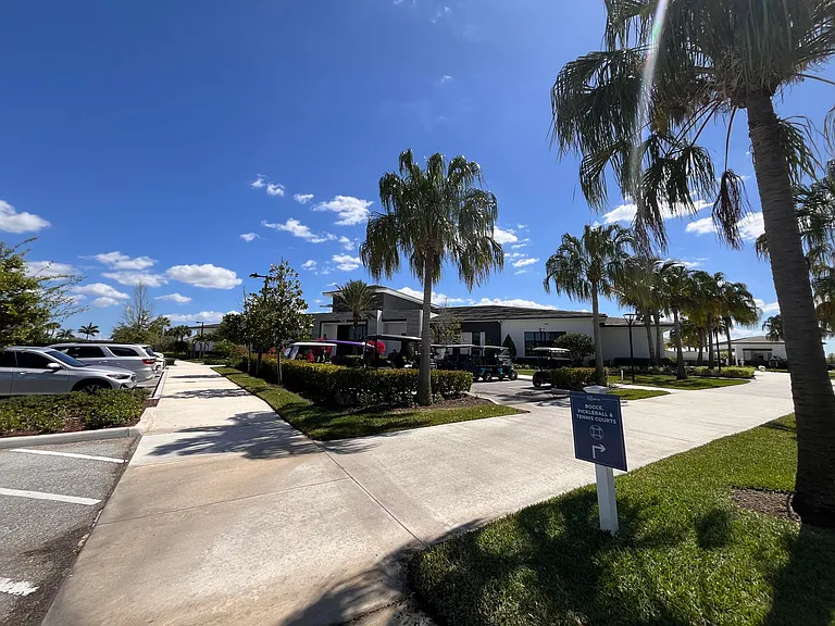 5663 Saint Armands Way — Photo 23