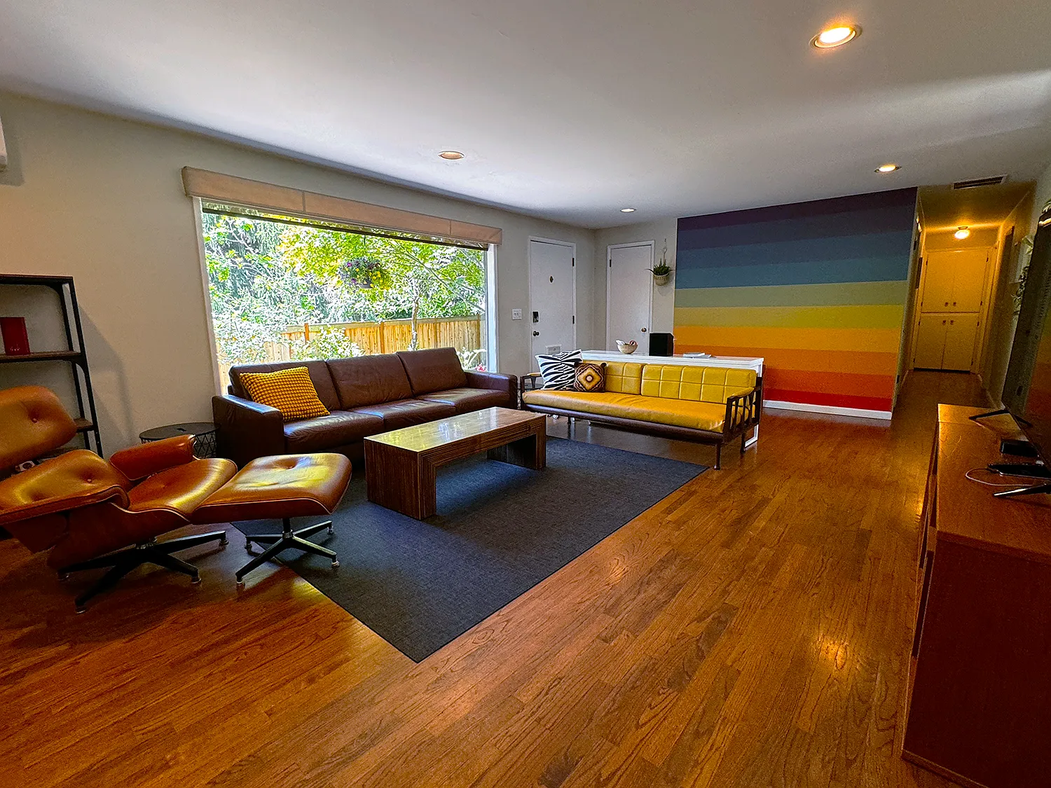 4 bed, 1500 sqft, $4,700 — Photo 1