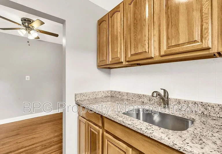 5721 11th St N #7 — Photo 18