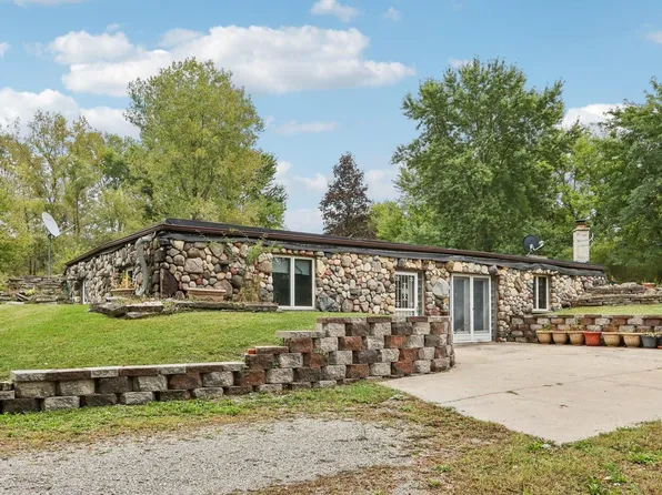 N1332 County Road E, Watertown, WI 53098