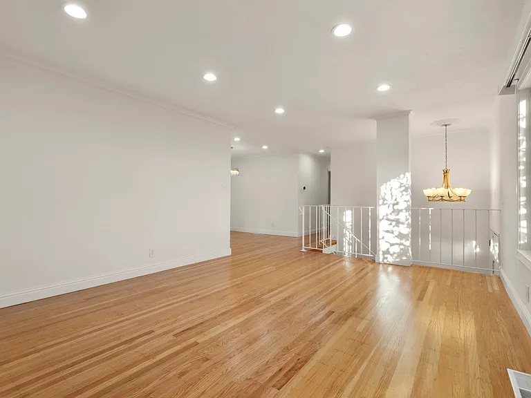 430 Monaco Ave — Photo 23