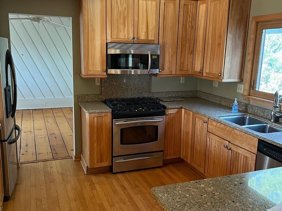 2nd image of 4312 Villa Wood Cir