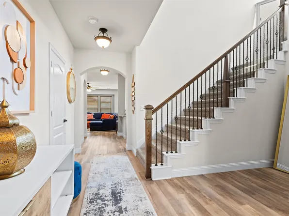 1121 Snowy Owl Dr, Alvarado, TX 76009