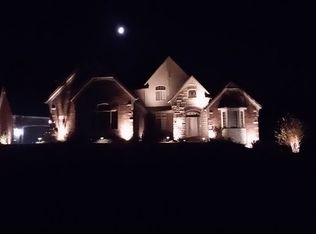 11201 Bayberry Dr, Romeo, MI 48065