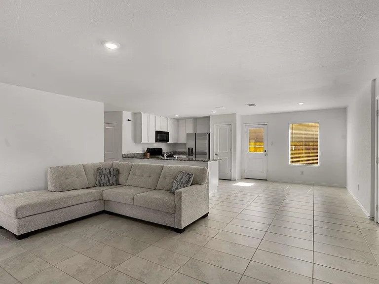 222 Harvest St — Photo 2