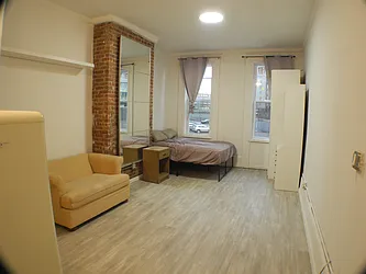 12-07 Jackson Avenue, #2F