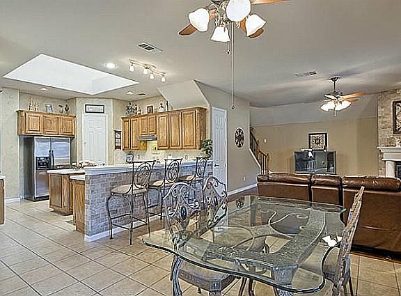 4th image of 2909 Clearpoint Dr