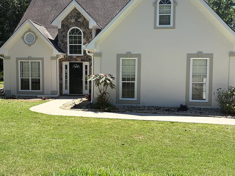 201 Ruskin Rd — Photo 1