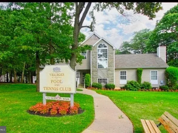 1402 Tristram Cir, Mantua, NJ 08051