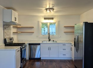 405 N Cloverdale Blvd, Cloverdale, CA 95425