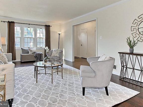 2nd image of 6566 Snowbell Ln