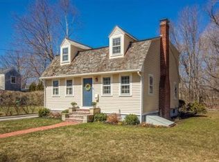 30 Pleasant St, Hingham, MA 02043