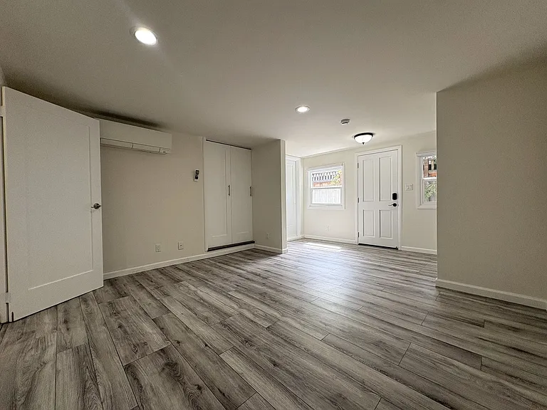 2350 Alameda De Las Pulgas — Photo 44