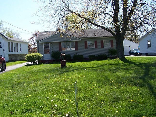 1st image of 389 Beechcrest Dr