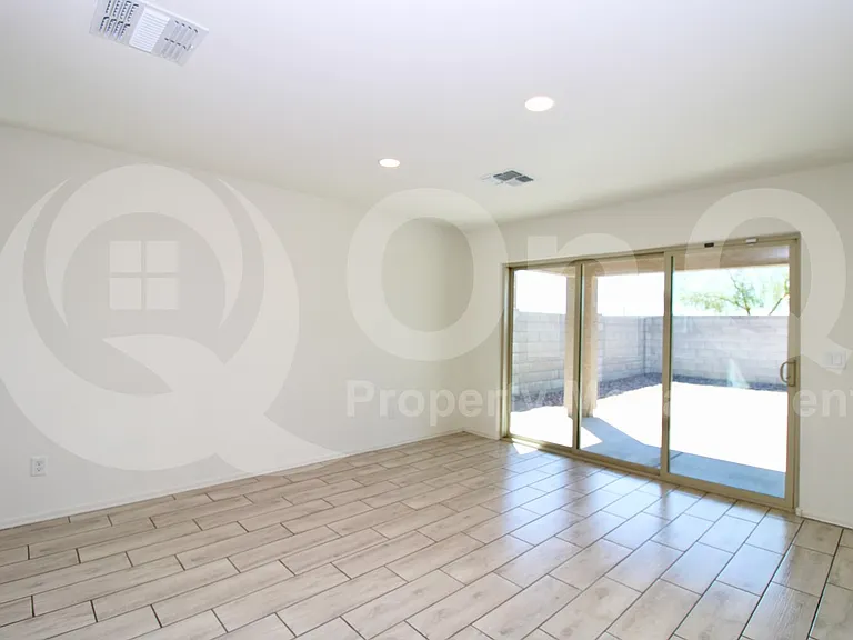 12539 W Glenn Dr — Photo 5
