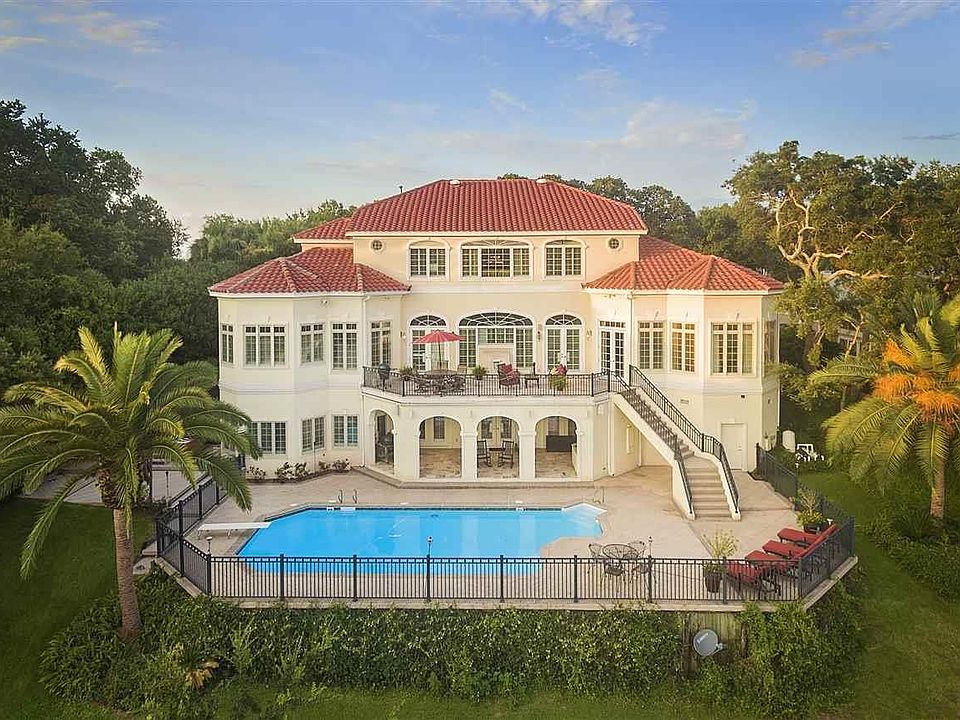 1st image of 91 Chanteclaire Cir